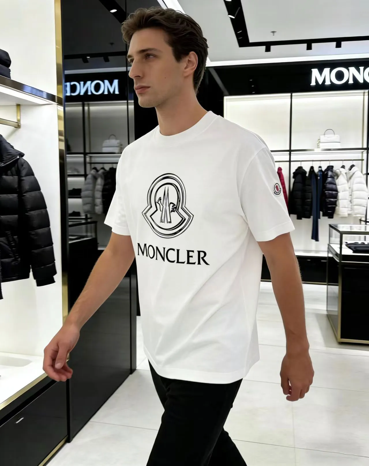 P80💰《Moncler~ 》 2026New Arrival Quality T ， , Versatile Quality ！ ‼ 32 250G ‼ ， ， ， ， T 🤪 Sizes：S-M-L-XL-2XL ：Black，White， Same Style